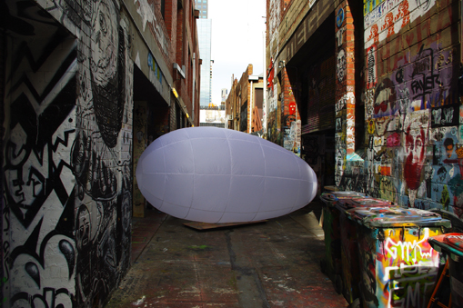 メルボルン⇄横浜 帰国展 さとうりさ個展 「宇宙船“かりぬい”」