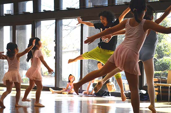 安藤洋子<フォーサイス・メソッドに基づくバレエ・ワークショップ>