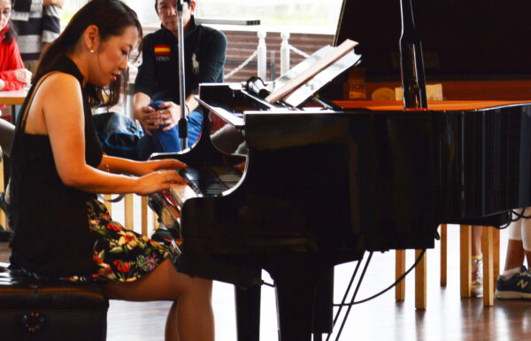 海辺のランチ・ピアノライブ　山田貴子