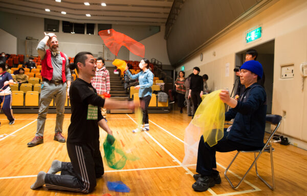 SLOW ACADEMYワークショップシリーズ『ソーシャルサーカス・ワークショップ』