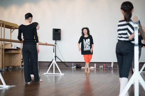 安藤洋子「フォーサイス・メソッドに基づくバレエ&コンテンポラリーダンス」