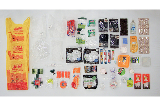 ポート・ジャーニー・プロジェクト　OUR PLASTIC展