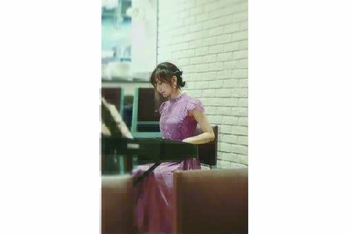 海辺のランチ・ピアノライブ　高位妃楊子