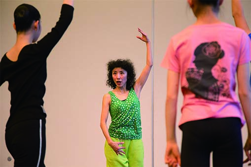 安藤洋子 ダンスワークショップ「フォーサイス作品を学ぶ」