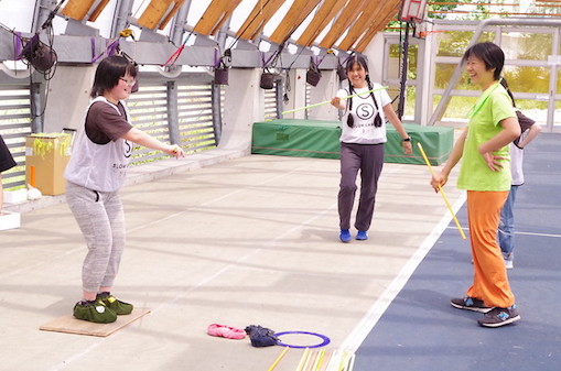 SLOW CIRCUS SCHOOL(スローサーカススクール)