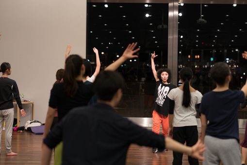 安藤洋子 ダンスワークショップ「フォーサイス作品を学ぶ」